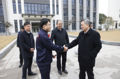 省委副书记、杭州市委书记刘捷莅临今年会股份调研